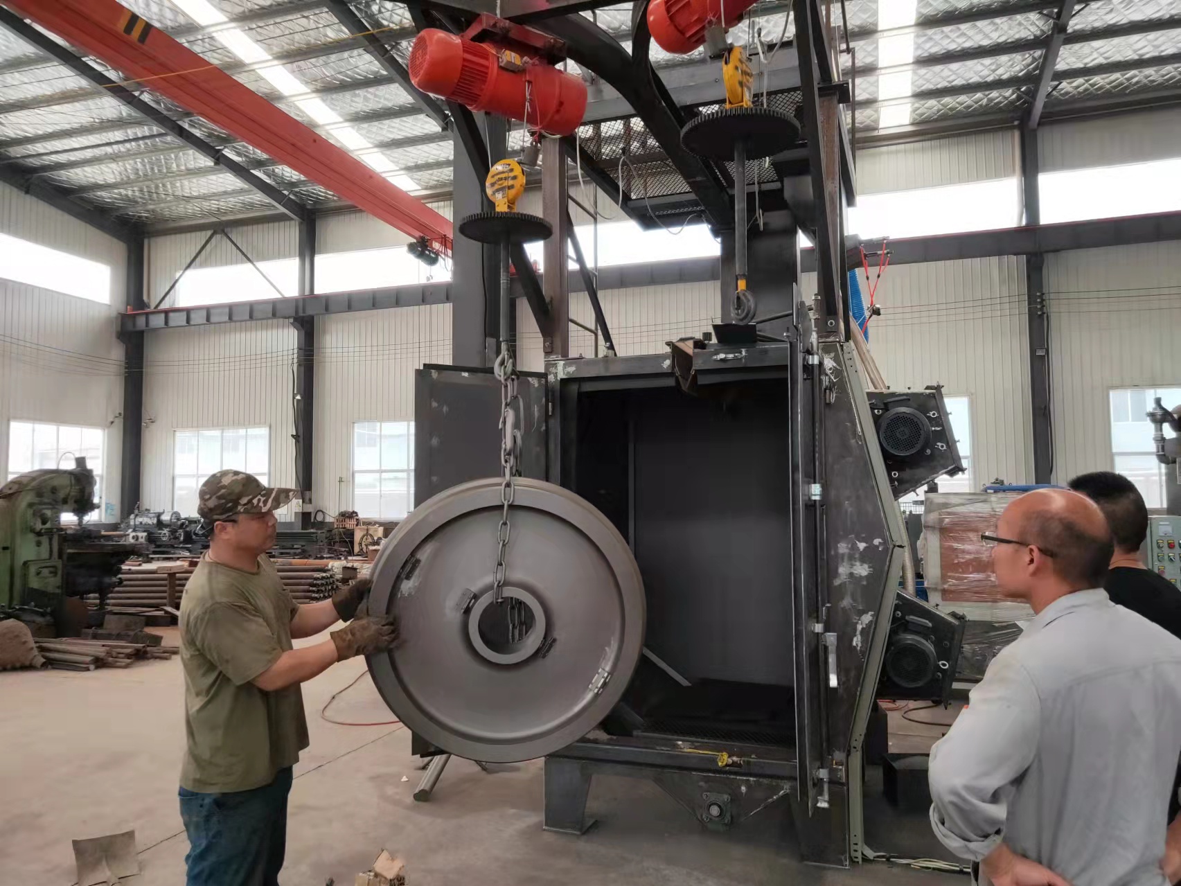 拋丸除銹機操作規程_除銹拋丸機操作步驟視頻_連續輥道通過式除銹拋丸機