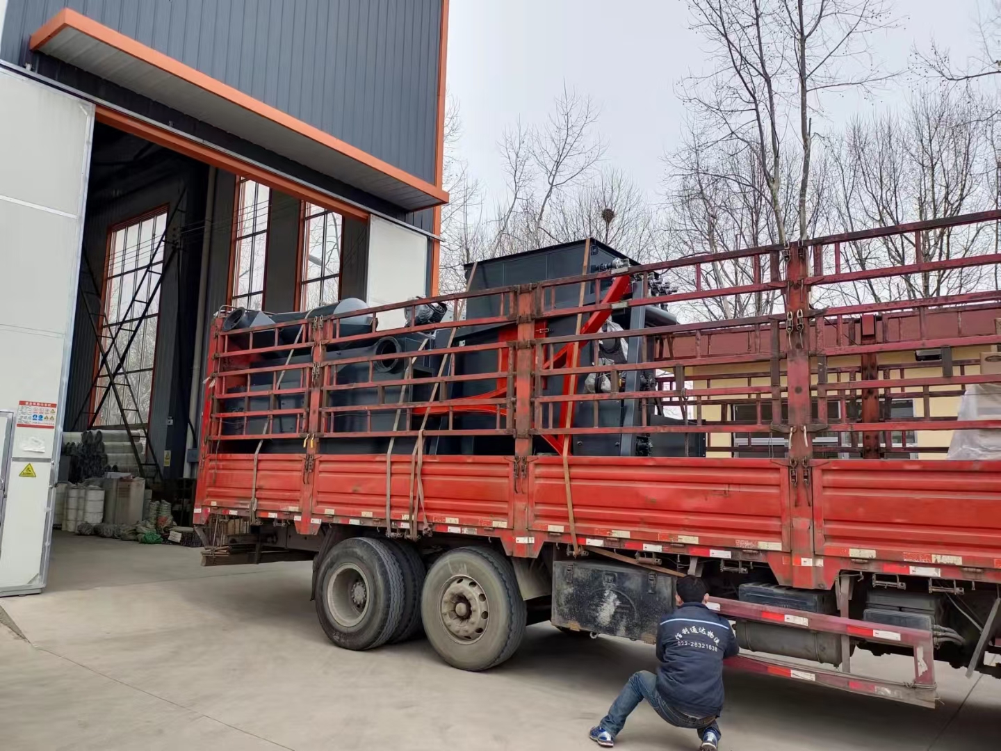 學生課桌椅拋丸清理機_學生課桌椅拋丸清理機_學生課桌椅拋丸清理機