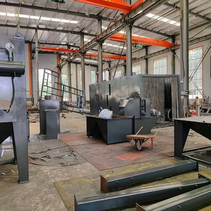 鑄件清砂機視頻_鑄造清砂設備工作視頻_金屬鍛造件打砂清理機