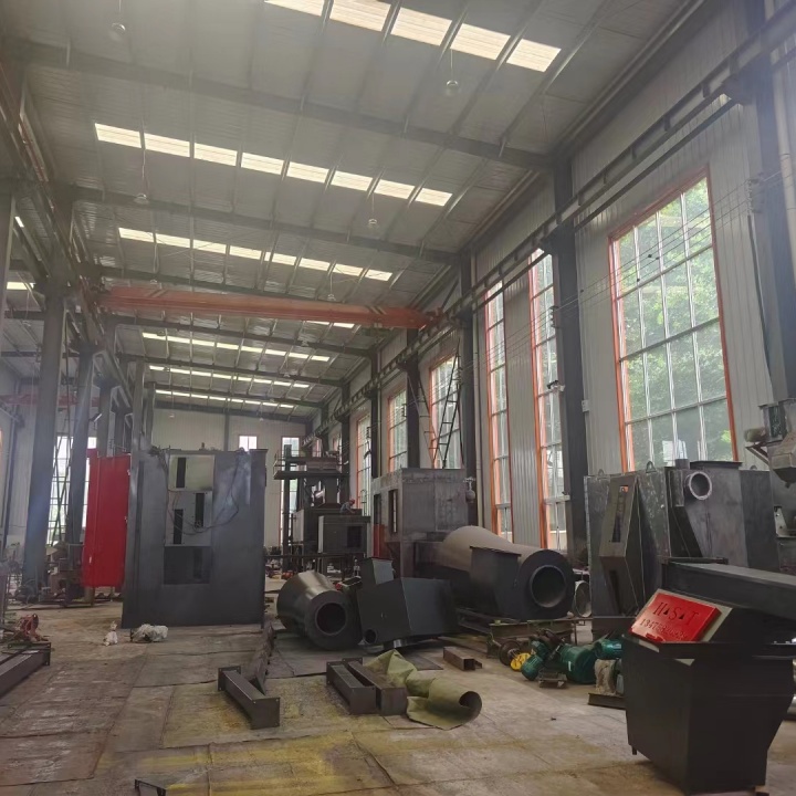 砂廠制砂機_機制砂設備生產(chǎn)視頻_化工廠防腐打砂機